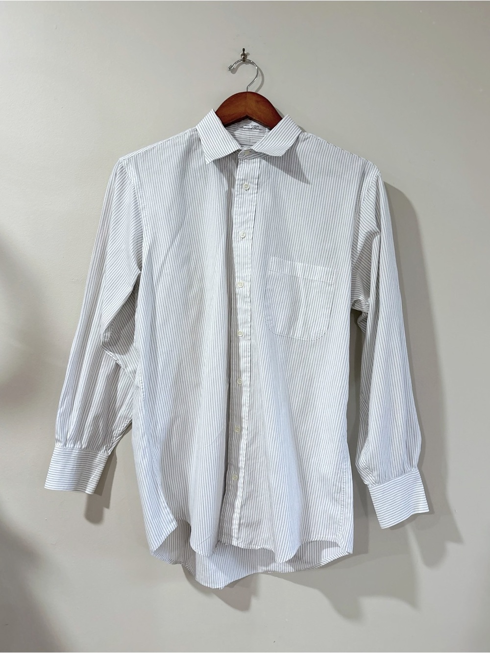 Burberrys of London Men's 15.5 32 White Pinstripe Cotton Dress Shirt Preppy Vtg